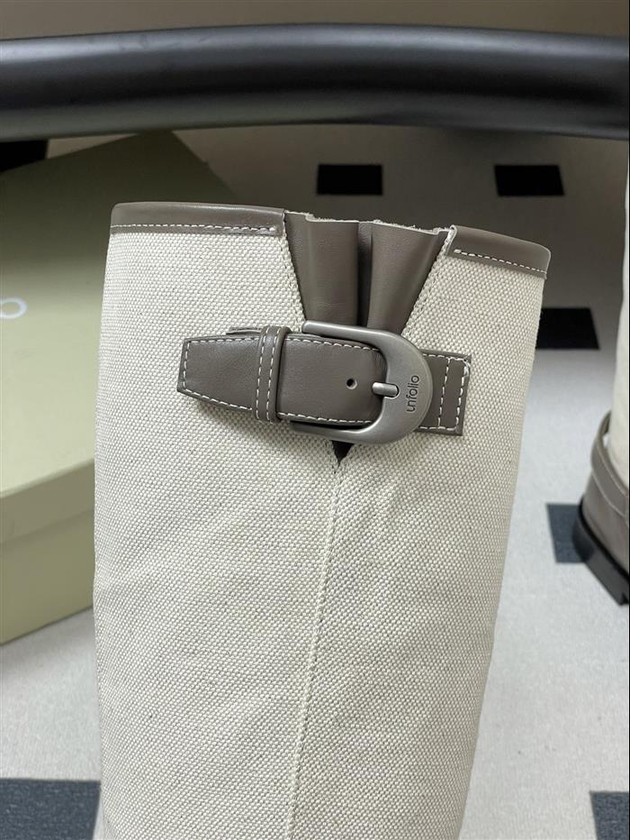 20251128175425371 390